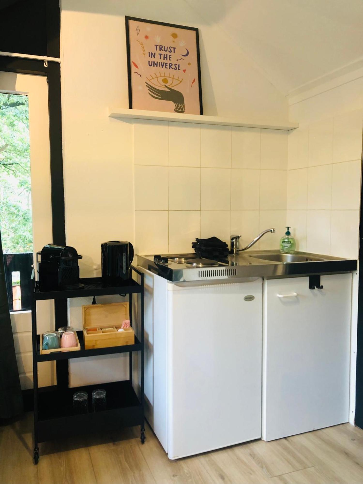 Zen Retreat - Free Private Parking! Appartement Enschede Buitenkant foto